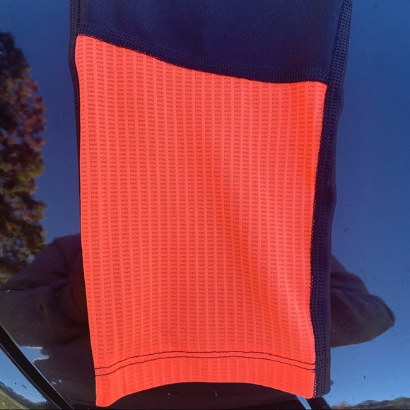 NEW Under Armour Leggings - Picture 3 of 8